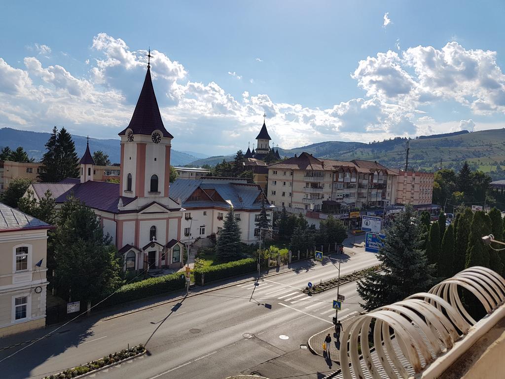 Ultracentral Bucovina Apartment Gura Humorului Room photo